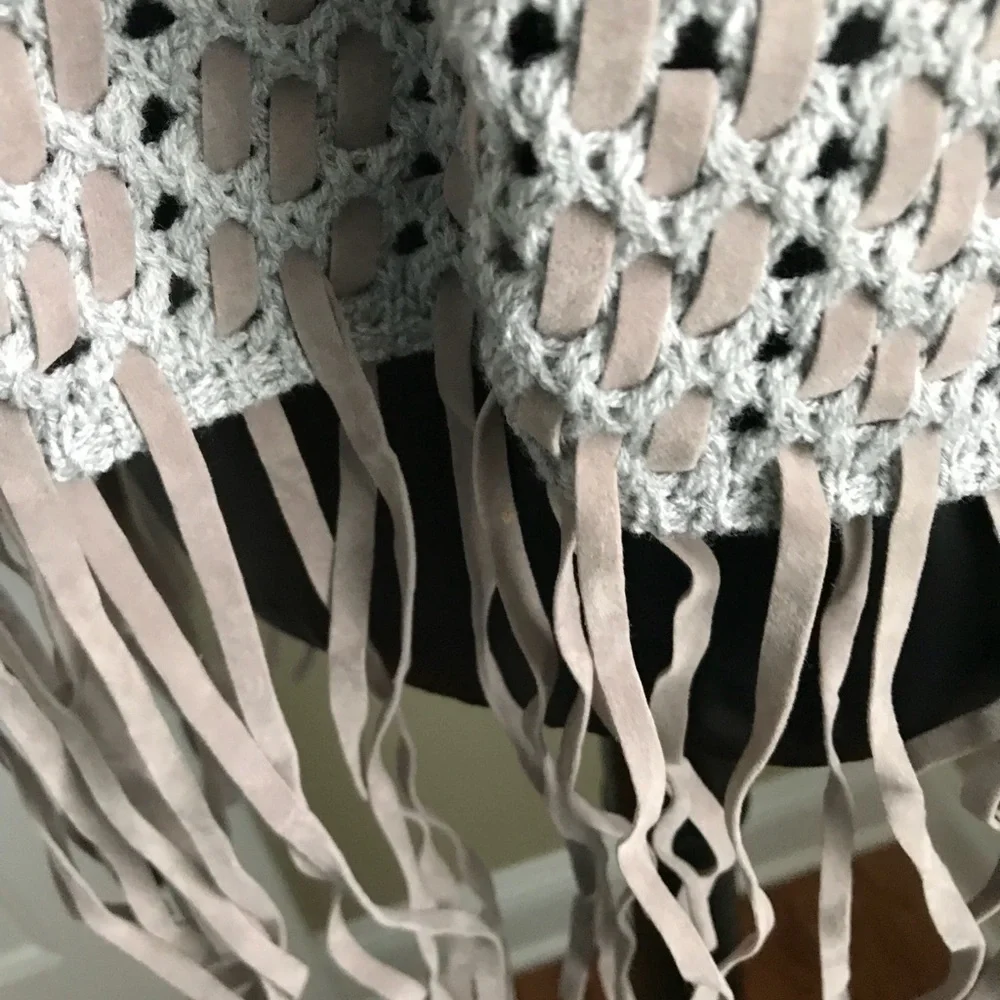 Ya Los Angeles Knit vest w velvety fringes size L - Picture 5 of 6